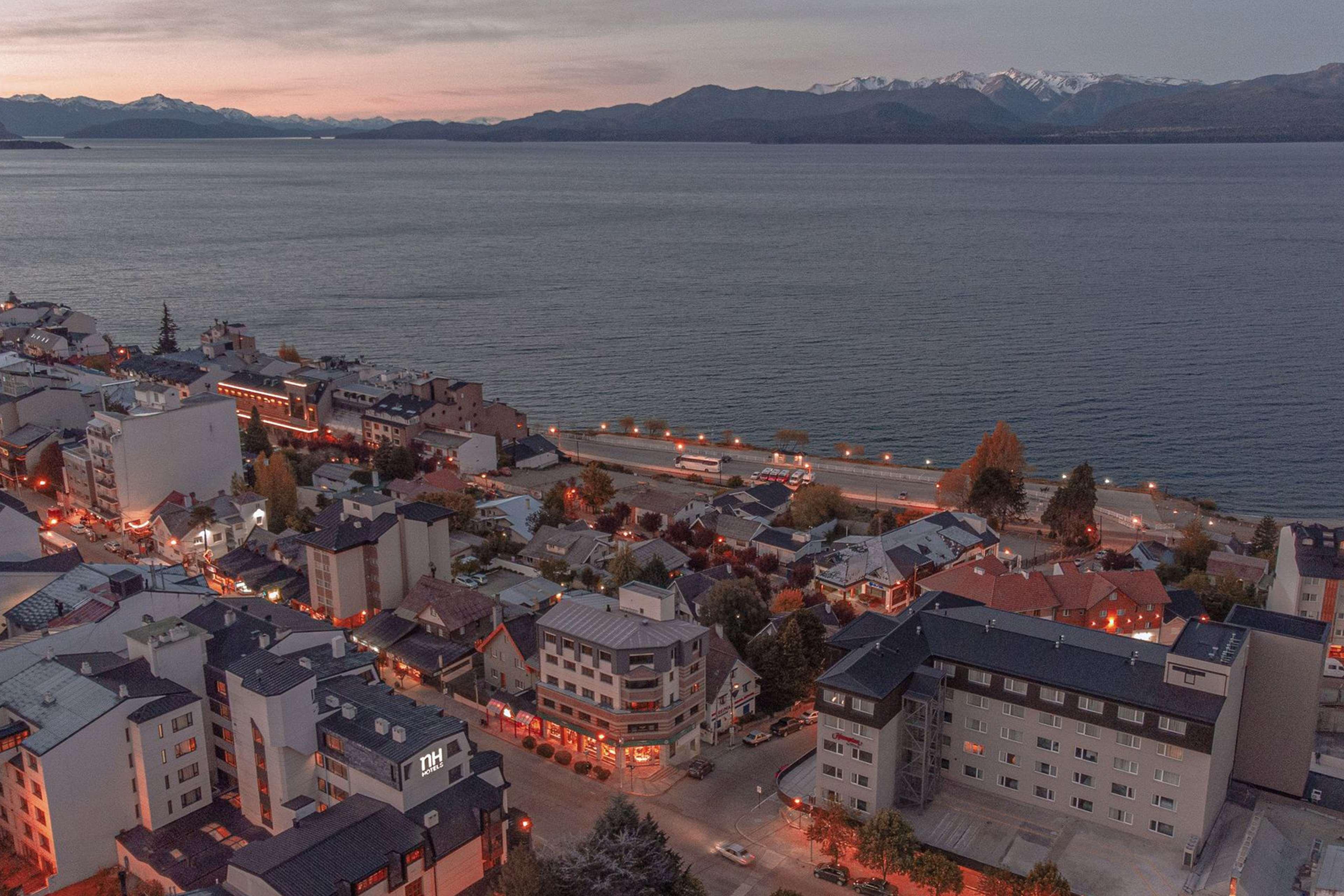 Hotel Hampton By Hilton Bariloche Exterior foto